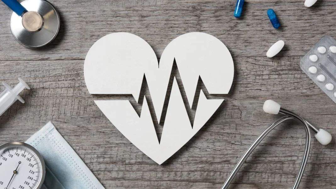 heart-attack-vs-cardiac-arrest-ecg-heart