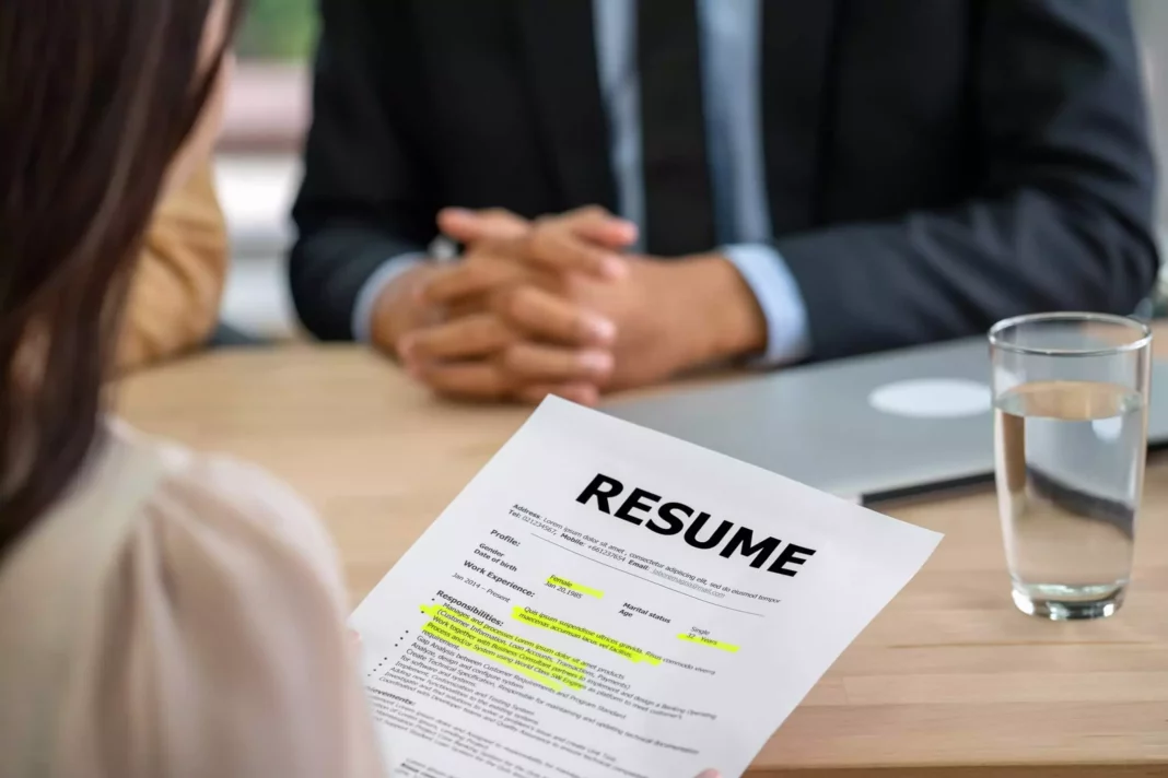 Applying-for-a-job-in-Canada