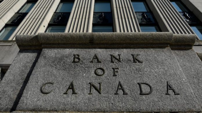 bank-of-canada-696x392-1