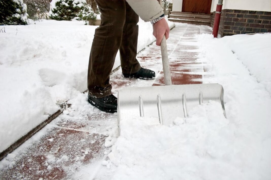 snow-shovelling-death-risk-fi