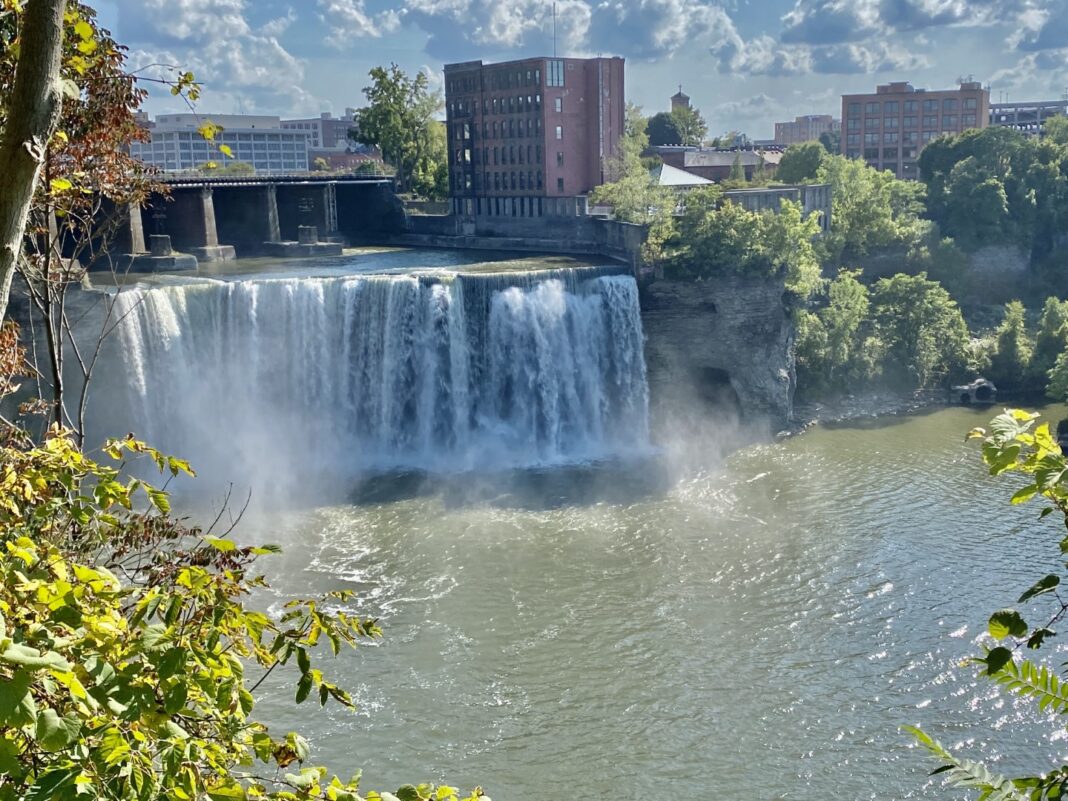 1107-RochesterGenesseRiver