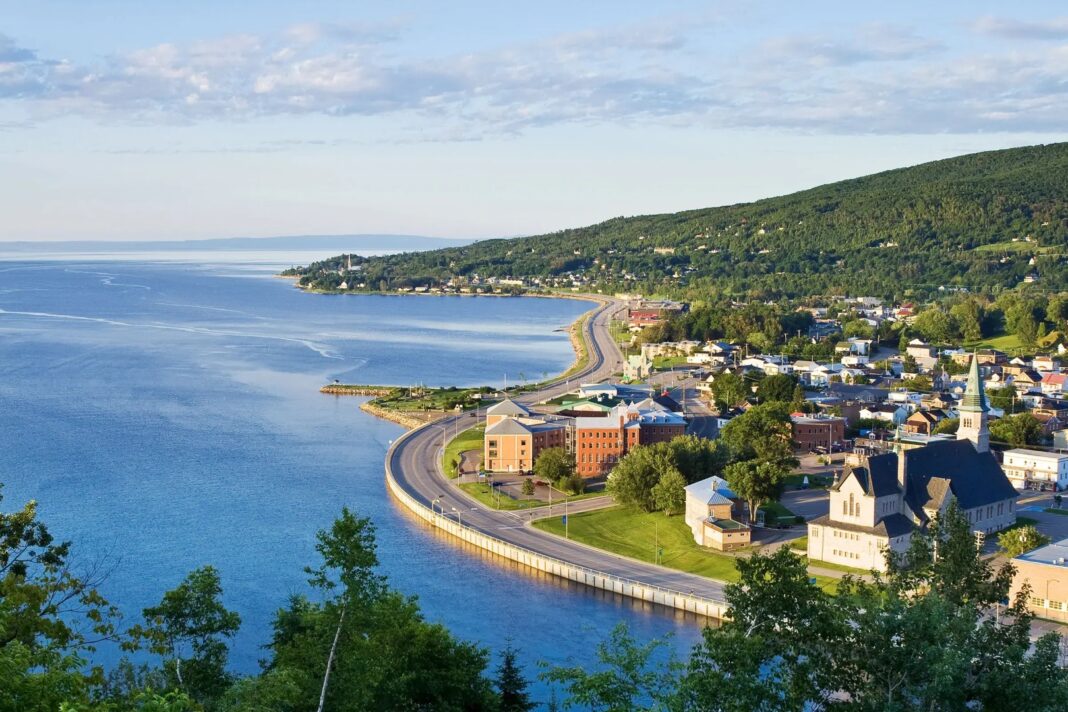 6. Charlevoix, Que.